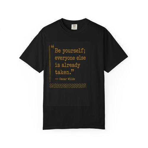 "Be Yourself Oscar Wilde Quote" T-Shirt